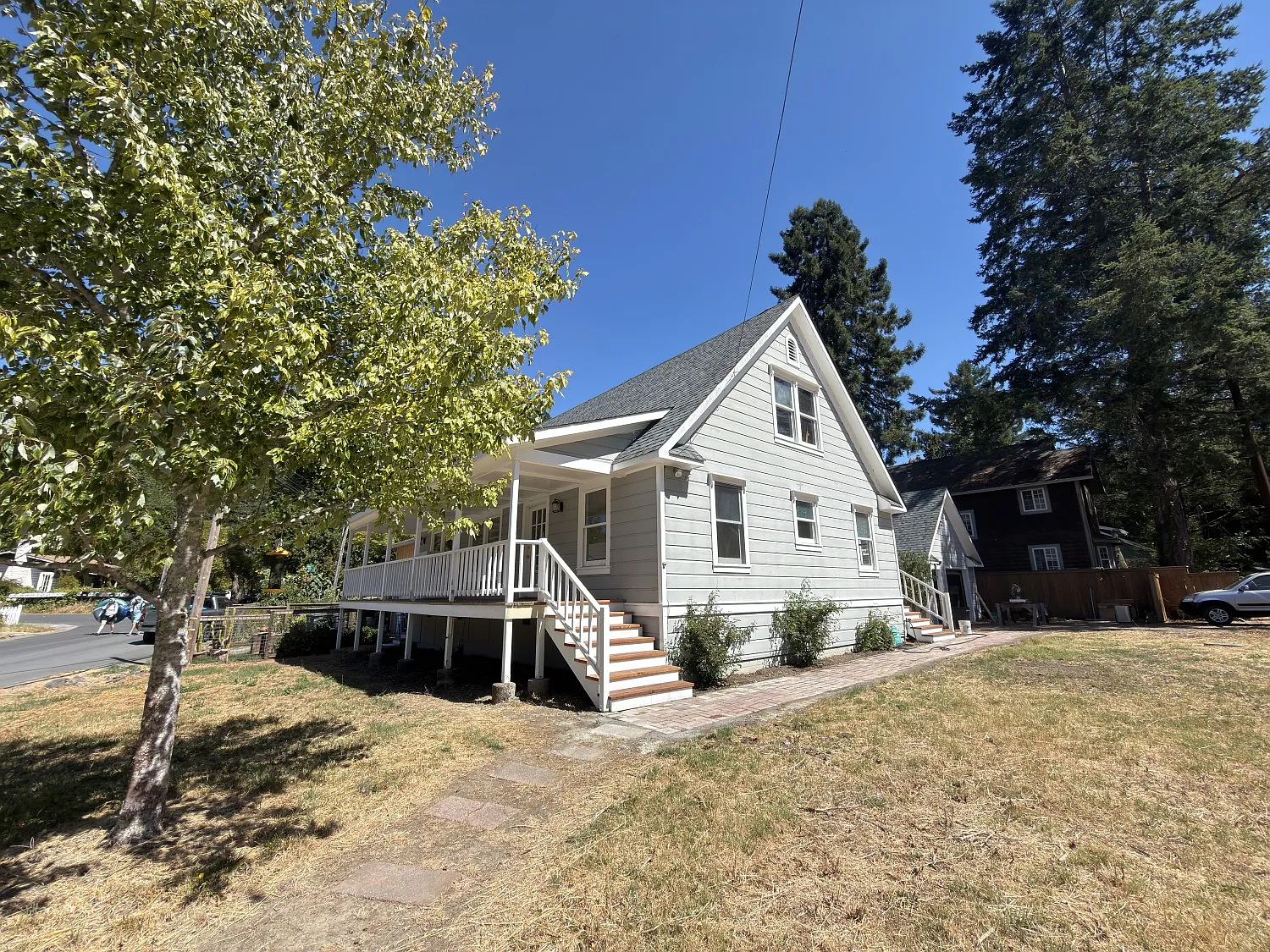 3 bed, 1.5 bath, 1141 sqft, $3,190 — Photo 4