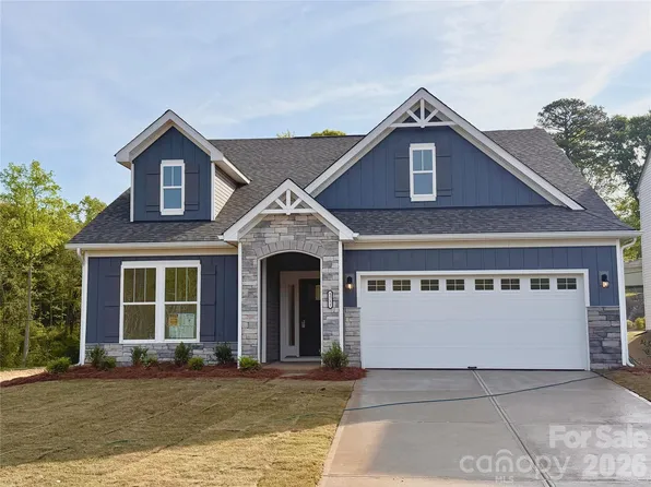 1711 Boulder Ridge Dr, Gastonia, NC 28052