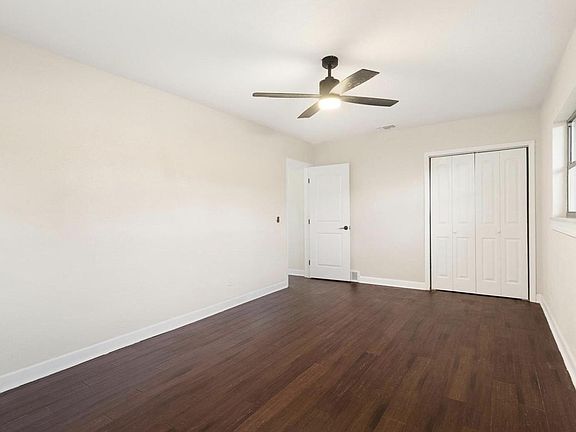 5th image of 1432A Seabreeze St