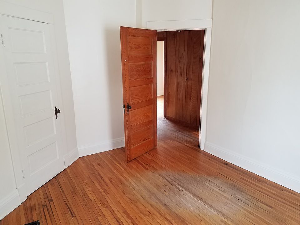 1st image of 109 S Academy St