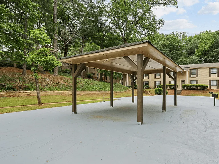 Brentwood Apartments — Photo 50