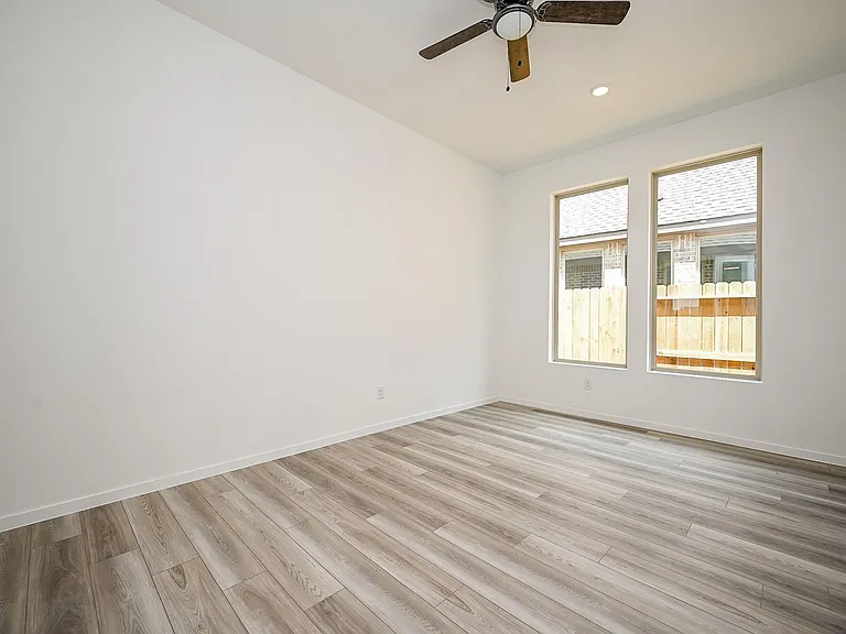 8278 Boundary Waters Dr — Photo 6