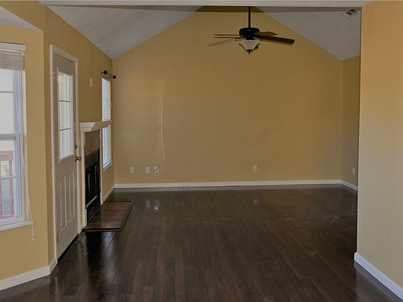 5th image of 1142 Bailey Dr
