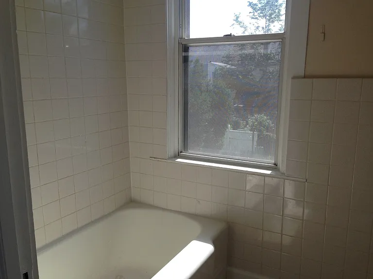 755 Beatty St — Photo 8