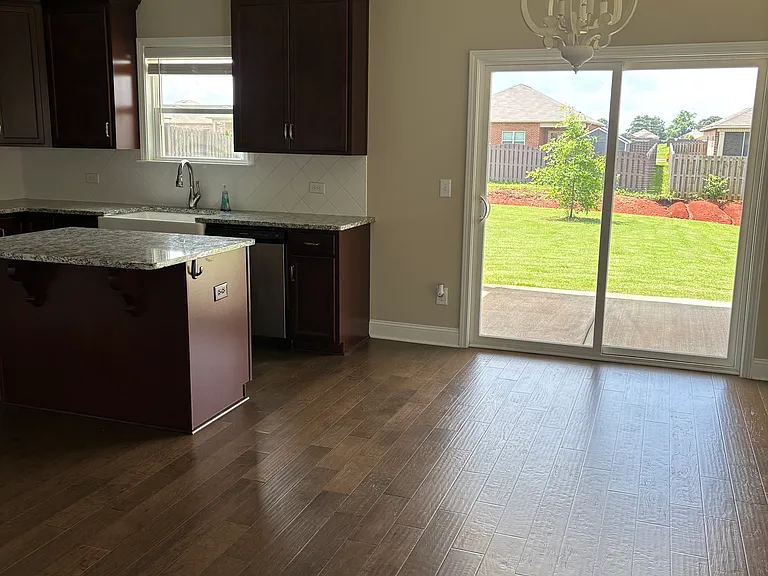 24656 Beacon Cir — Photo 18