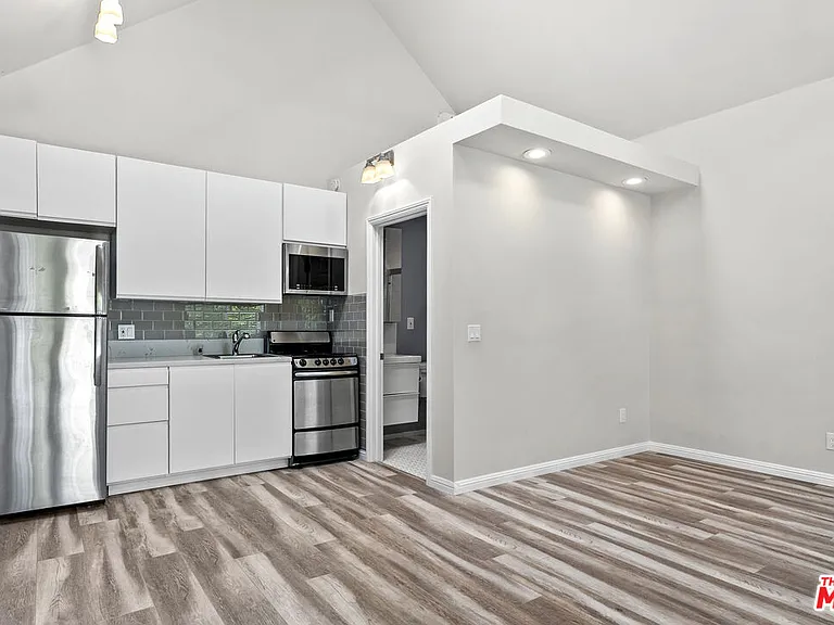3956 Alcove Ave — Photo 26