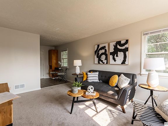 2nd image of 5004 N 33rd St