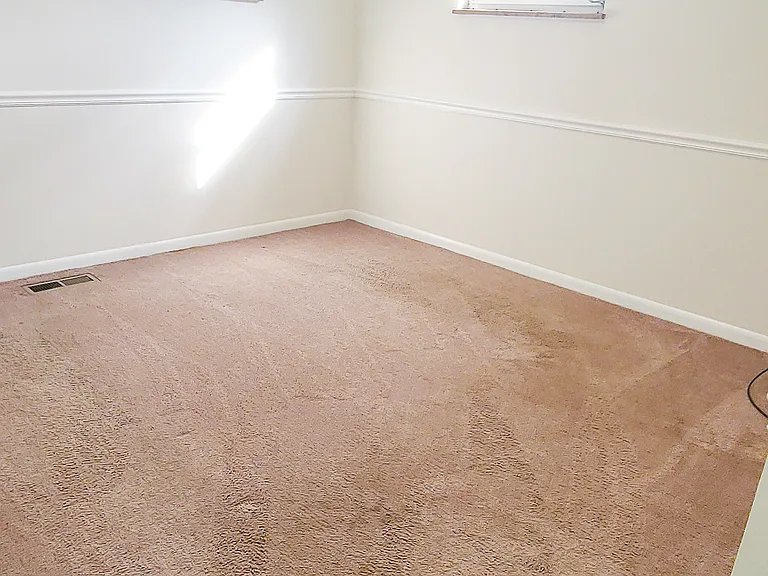 732 Davis Dr — Photo 8