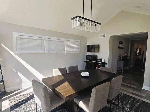4th image of 3531 W Rawson AVENUE