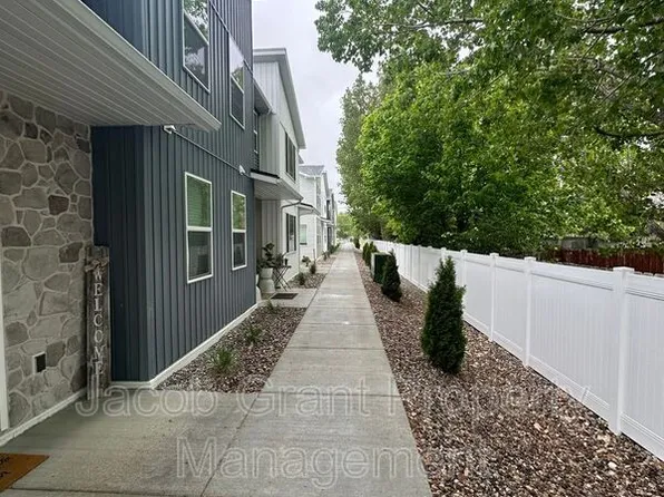 826 E Sunnyside Rd APT 4, Idaho Falls, ID 83401