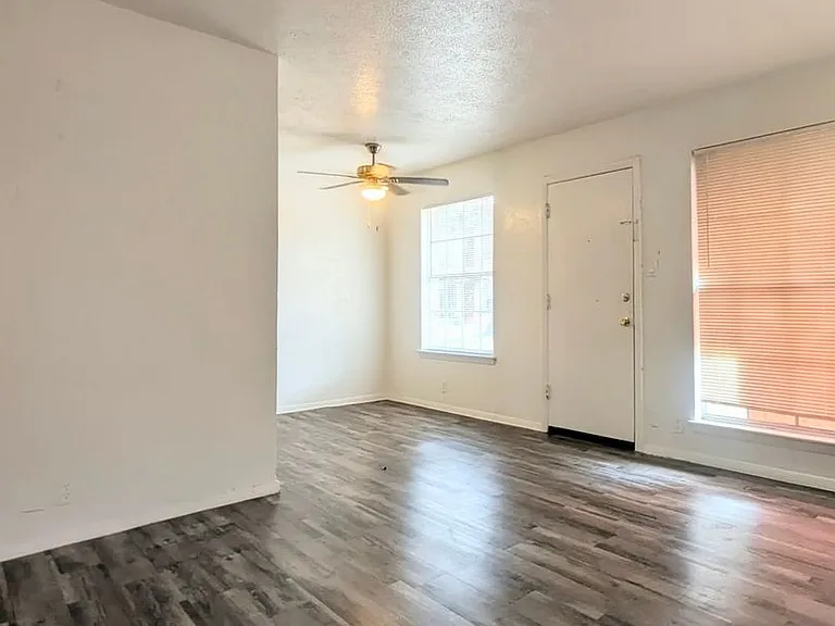 4609 Monarch St — Photo 32