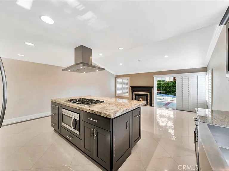 24692 Julie Ave — Photo 12