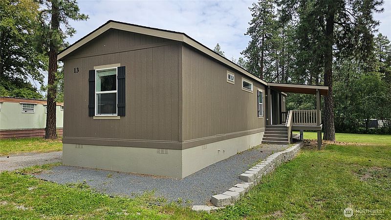 2nd image of 5 Columbia Drive #13