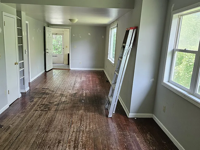 1227 Jackson St — Photo 4