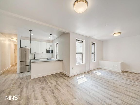 4th image of 3404 34th Ave APT C1