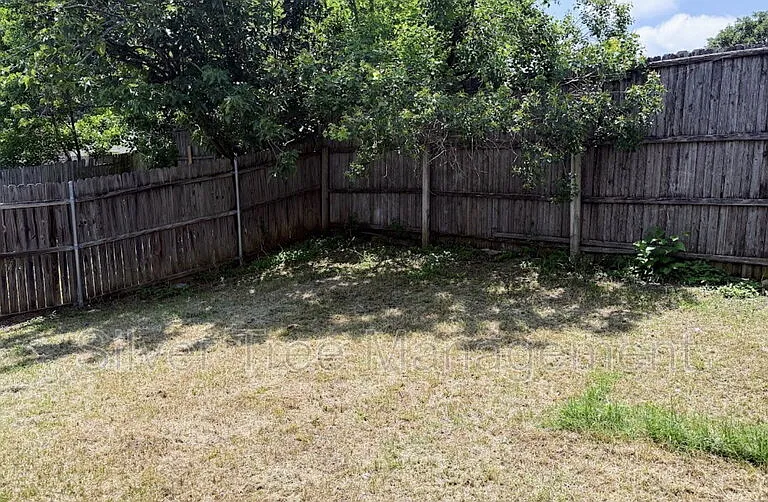 6847 S Creek Dr — Photo 27