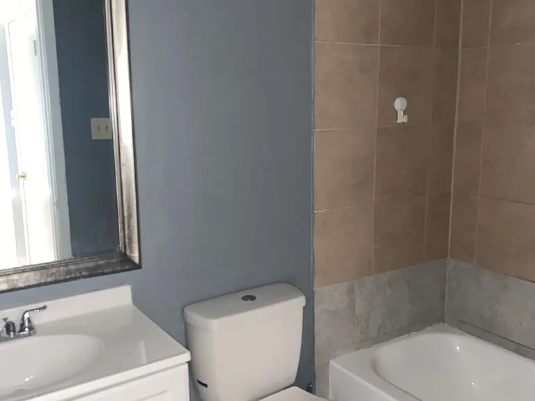 8433 Governor Dr — Photo 3