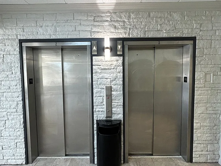 Park Place Apartments — Photo 10