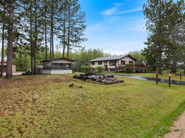 5609 River Rd, Buyck, MN 55771