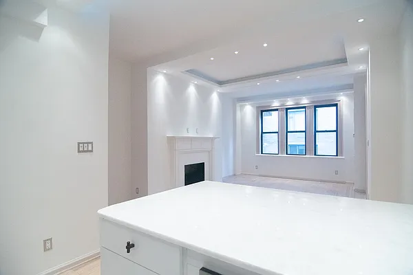 Rented by WAM Partners - William Moses Co. | media 24