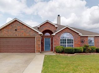 700 Bayshore Dr, Mansfield, TX 76063