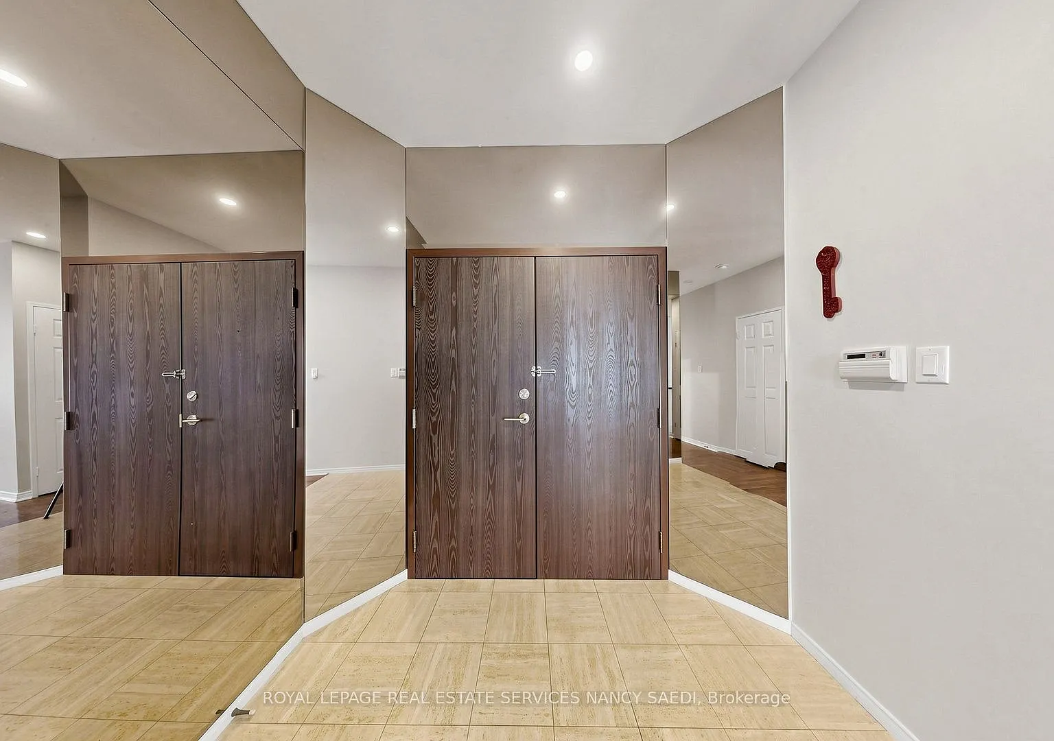 3 bed, $4,100 — Photo 4