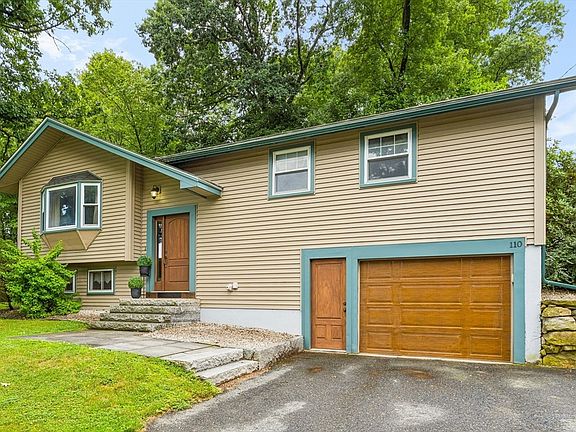 2nd image of 110 Fort Meadow Dr
