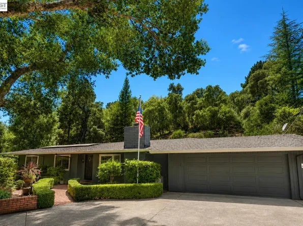 516 Moraga Way, Orinda, CA 94563