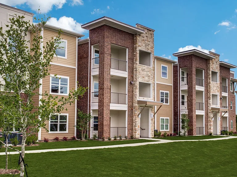 Palladium Glenn Heights — Photo 13