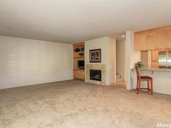 4th image of 11290 Stanford Court Ln Unit 201