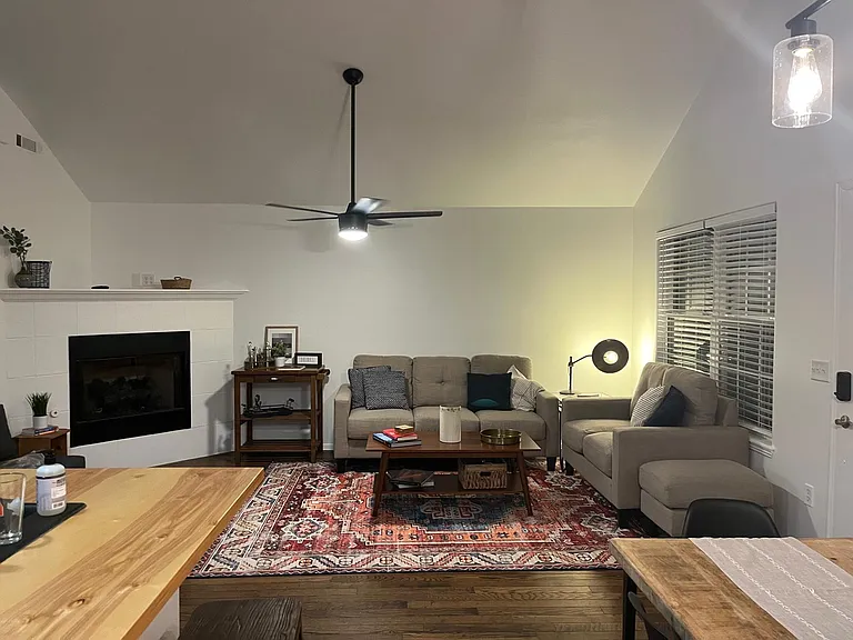 1273 NE Monroe St — Photo 3