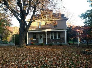 328 Pleasant Valley Rd, Connellsville, PA 15425