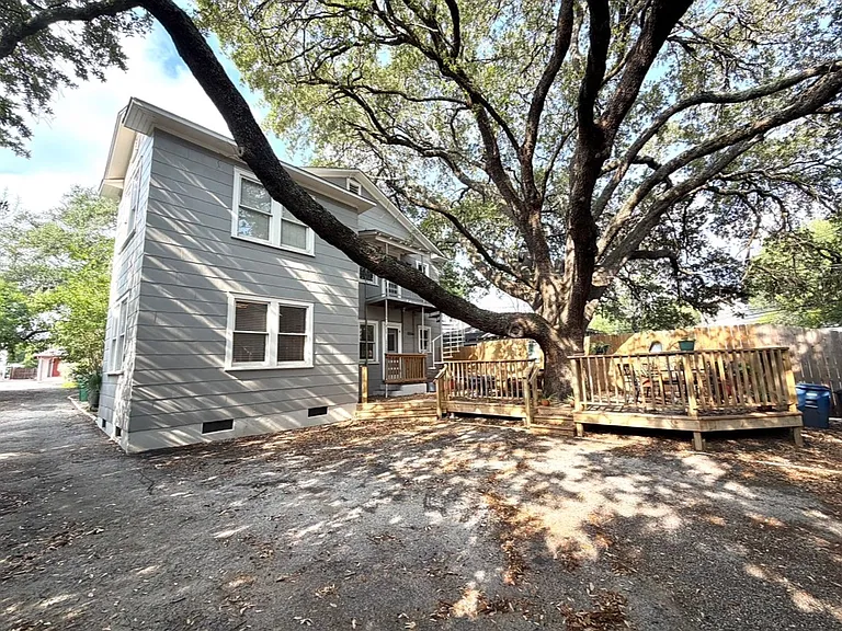 109 W Norwood Ct #3 — Photo 16