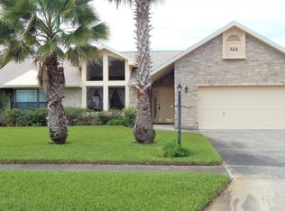322 Pine Breeze Dr, Edgewater, FL 32141