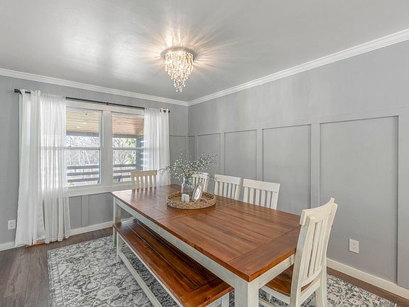 5th image of 511 Columbia Cir