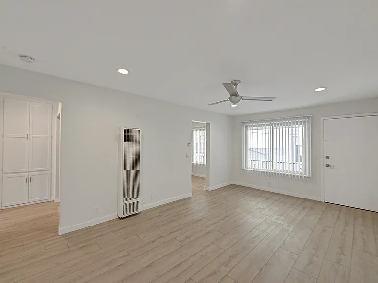 1425 E Ocean Blvd #5 — Photo 4