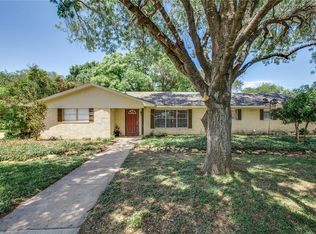 732 Wedgewood Dr, Woodway, TX 76712