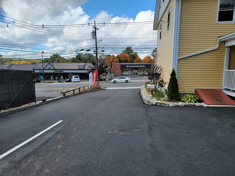 170 Farmington Ave #2 — Photo 8