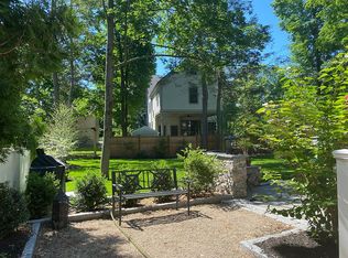 6 Plainfield St, Lexington, MA 02421