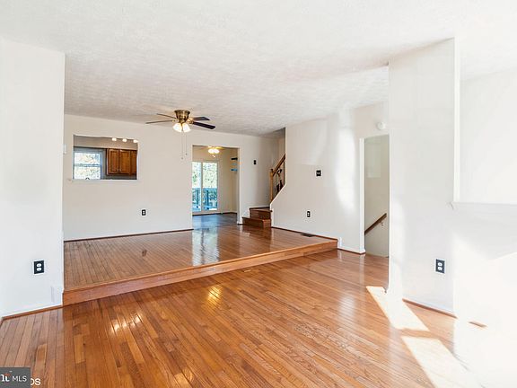 5th image of 10657 Campus Way S