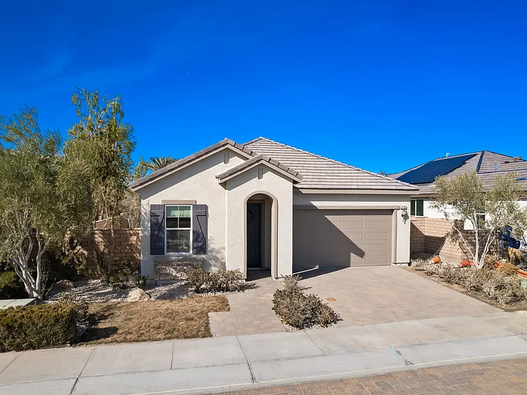 43001 Ascona Ln — Photo 27