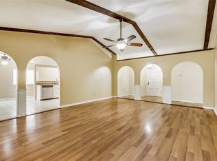 2711 Elk Grove Rd, Carrollton, TX 75007