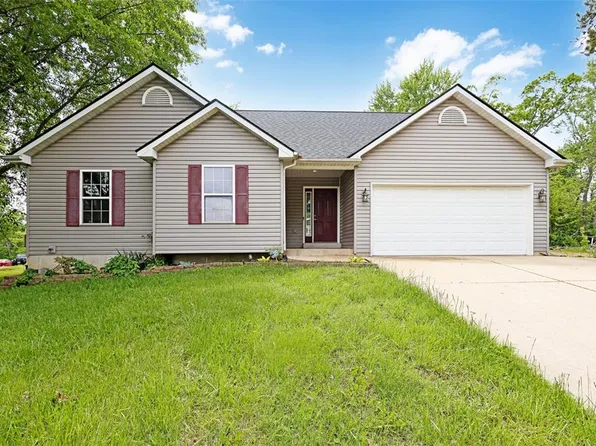 447 Westlake Dr, Saint Clair, MO 63077