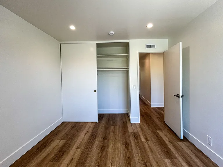 5281 Tattershall Ave — Photo 15