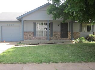 2227 Central Parkway Dr, Florissant, MO