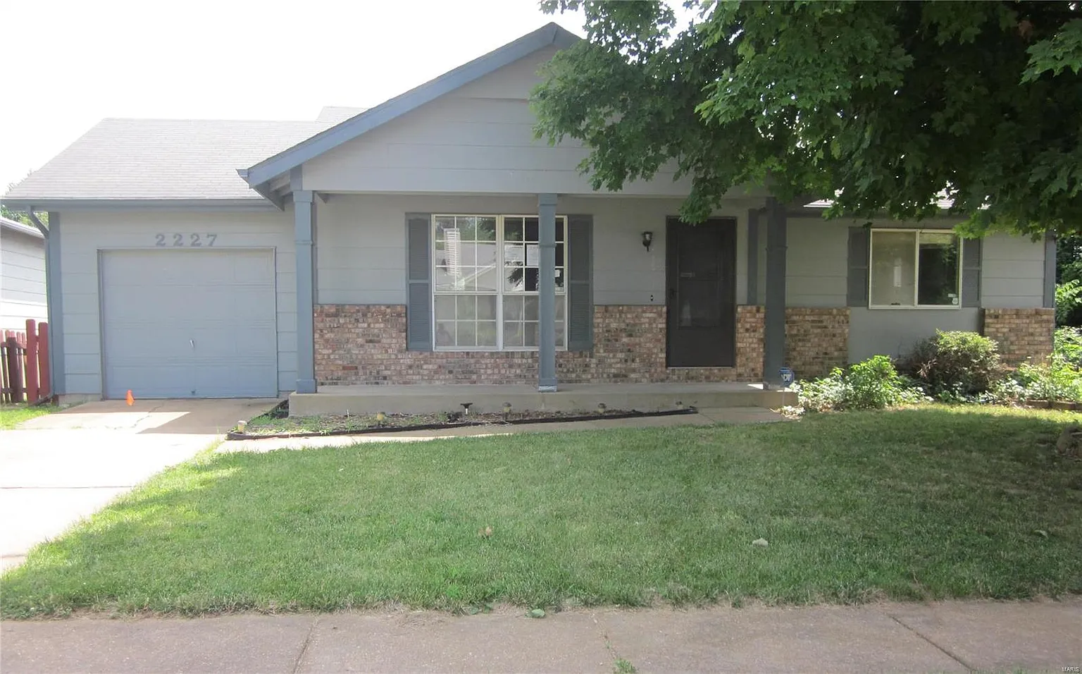 2227 Central Parkway Dr photo 1