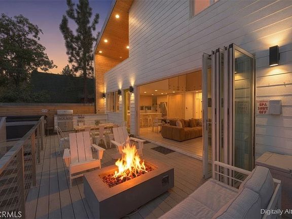 2nd image of 693 Villa Grove Ave