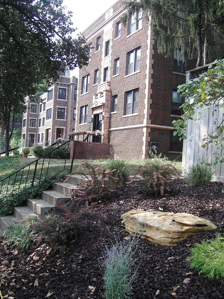 Building Photo - 327 N Taylor Ave #307