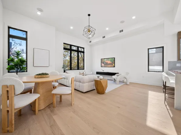 13 Lienau Place image 4 of 34