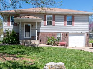 1401 W Daniels St, Ozark, MO 65721